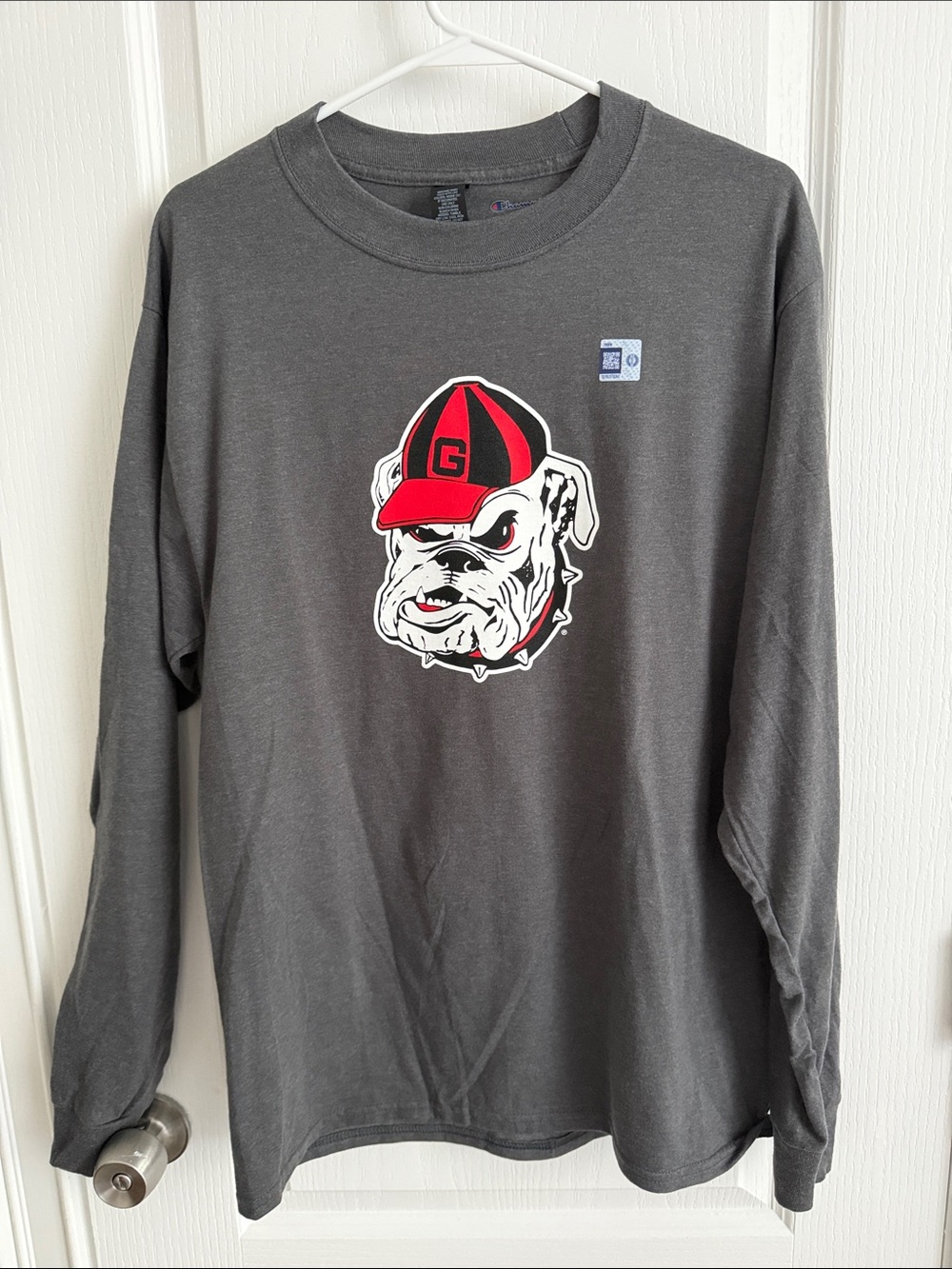 Champion university of Georgia bulldog long sleeve tshirt size medium